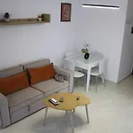 Azure Iris By Adriatic Living דירה