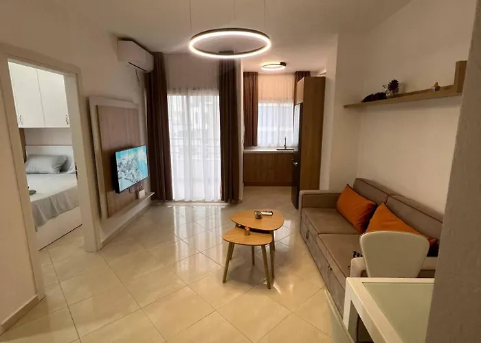 Azure Iris By Adriatic Living * Голем